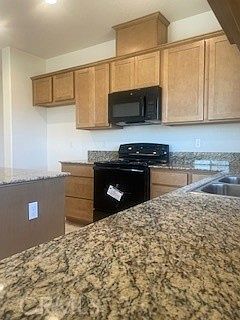 4th image of 104 Squaw Valley Dr