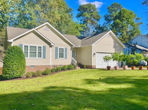 107 W Acres Cres, Cary, NC 27519