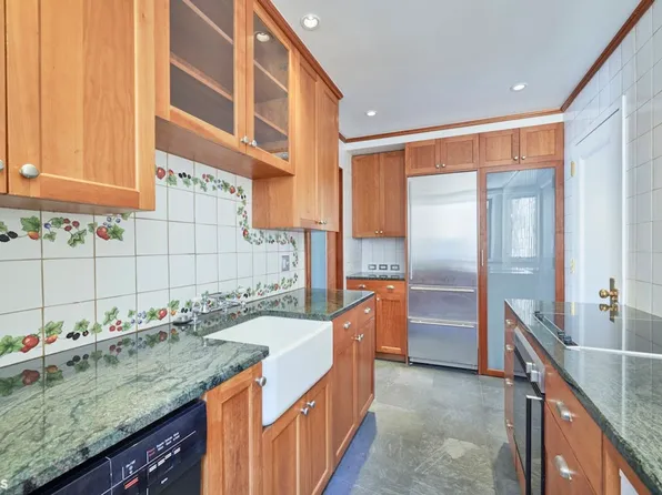 955 Lexington Avenue image 6 of 10