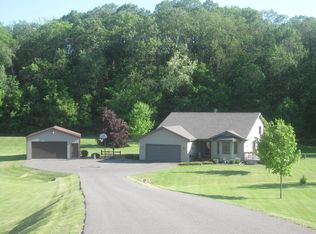 1079 Coulee Trl, Roberts, WI 54023