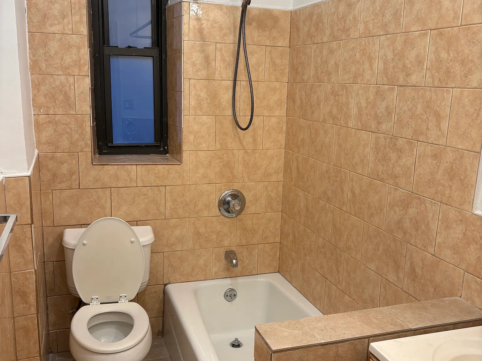 1 bed, 645 sqft, $1,950 — Photo 4