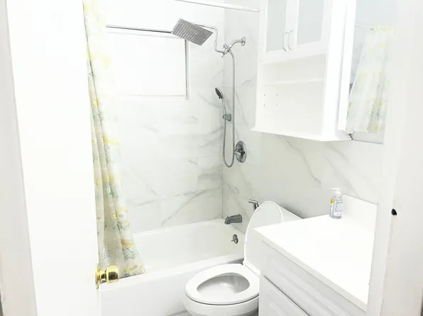 4301 Independence St #61, Rockville, MD 20853