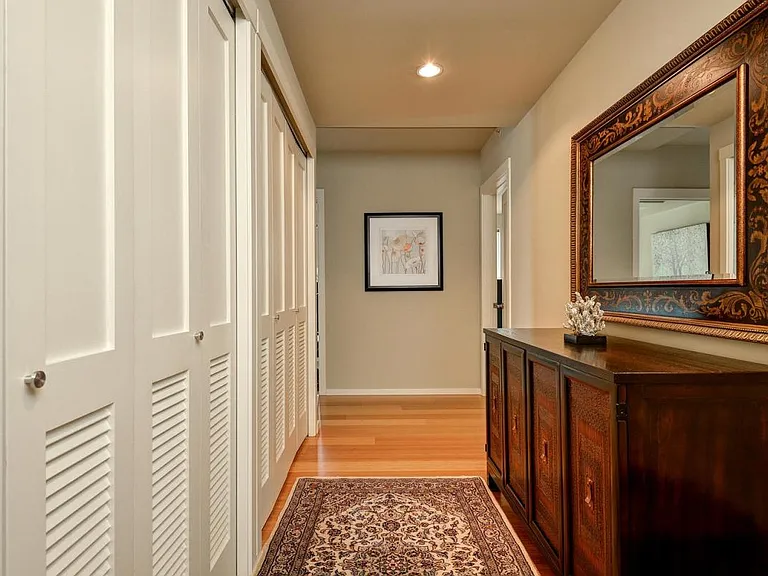 81 Clay St #621 — Photo 5