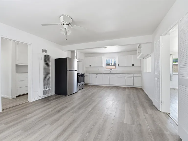 4851 W Avenue M #8 — Photo 10