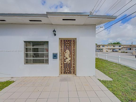 2nd image of 40 NW 47th Ave #40