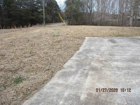 3rd image of 1678 Rose Hill Rd