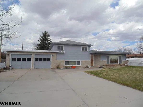1002 Avenue O, Scottsbluff, NE 69361