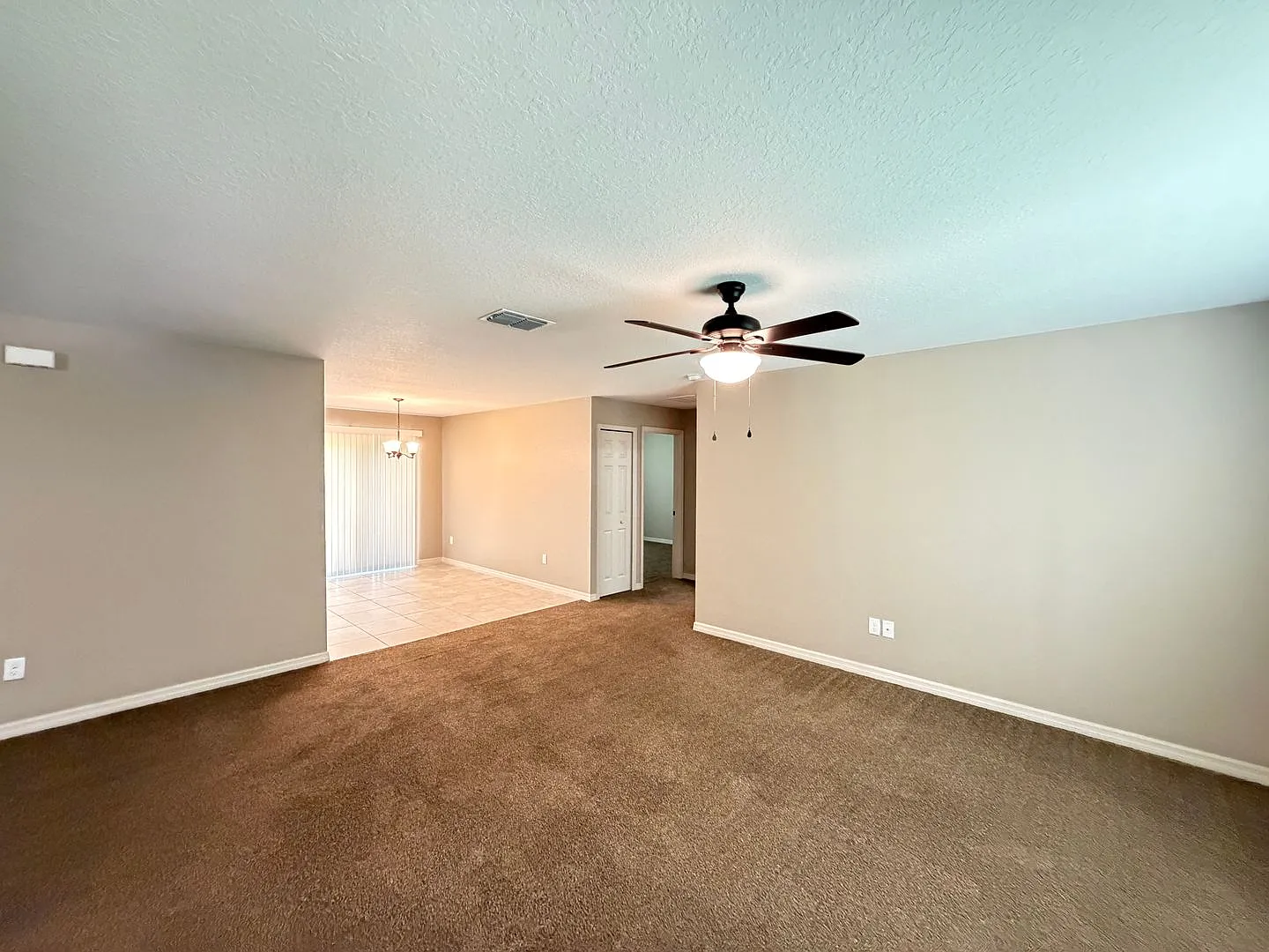 Beautiful 3 Bedroom 2 Bath Home In Ocala!! — Photo 4