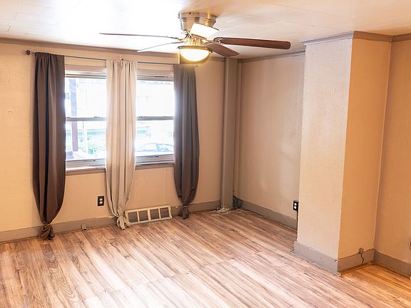 3rd image of 58 Kuntz St