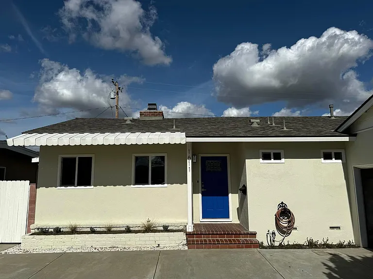 1611 W Hill Ave — Photo 1