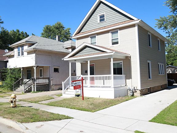 2nd image of 140 McKinley Ave N