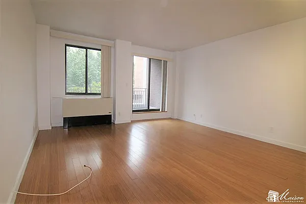 Rented by Maison International | media 2