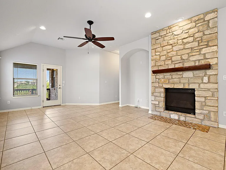 12713 Tierra Grande Trl — Photo 8