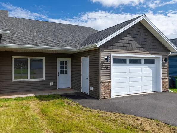 20 Beech Hill Ave E, Royalty, PE C1C 0S4