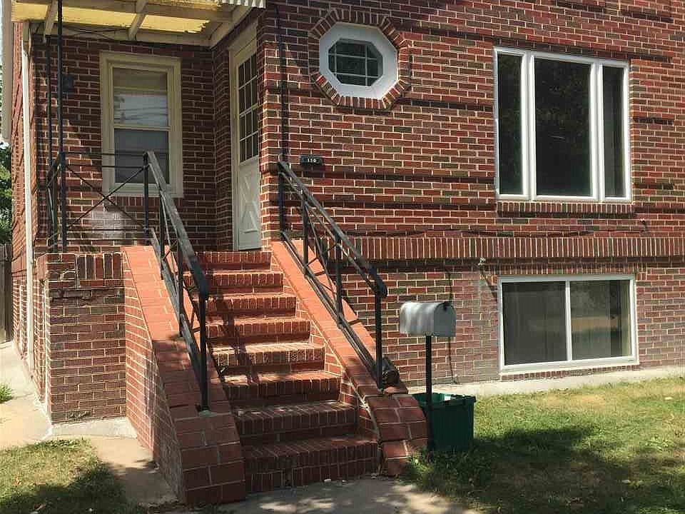 1st image of 110 N Sycamore St