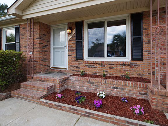 4th image of 7619 Hillview Ln