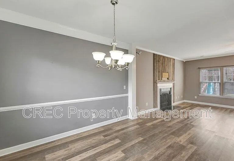 3050 Argyll Dr — Photo 2