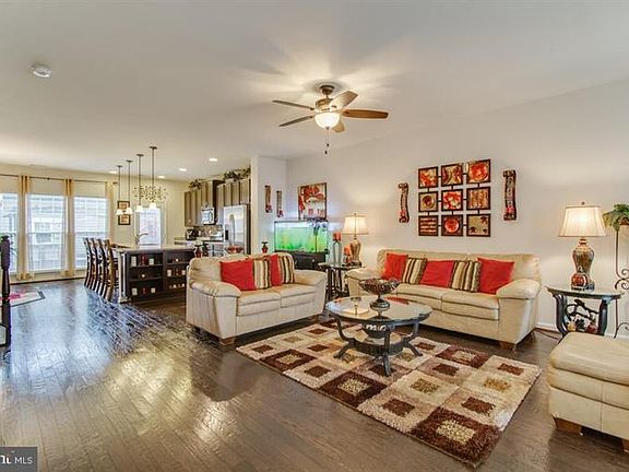 4th image of 203 Almond Dr