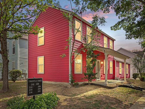 2nd image of 202 Trestle Tree