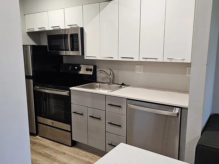 306 E White St #104 — Photo 5