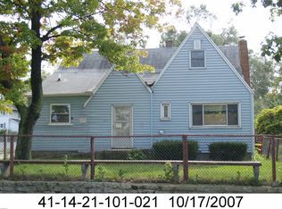 1732 Leonard St NE, Grand Rapids, MI 49505