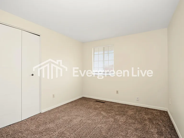 3682 Paris Blvd — Photo 10