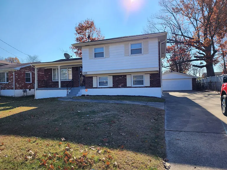 4306 Shady Villa Dr — Photo 1