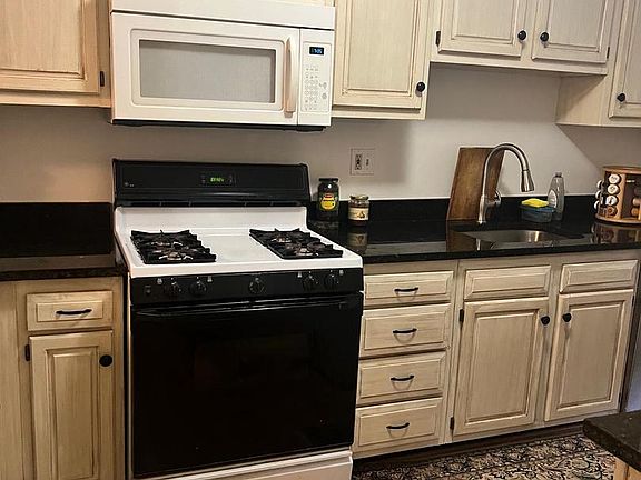 4th image of 12148 Cardamom Dr N #12148