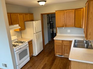 21260 Abrahm St, Clinton Township, MI 48035
