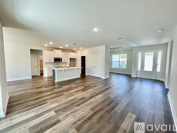 5th image of 20 Whittlesey Ln