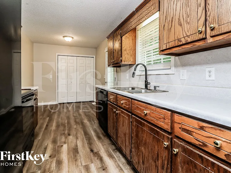 82 Broadlands Dr — Photo 11