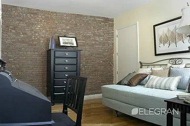 Rented by (Legacy) Elegran