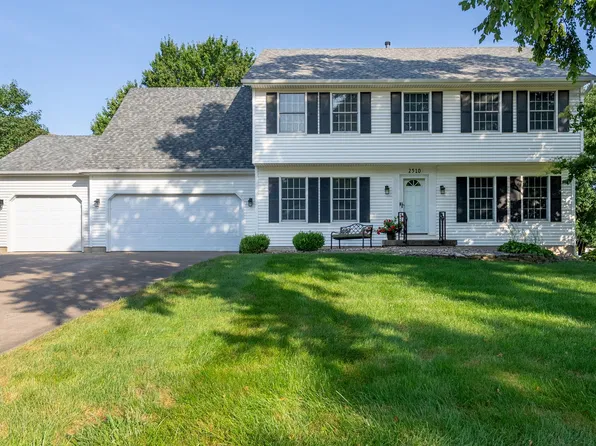 2510 Edgewild Dr, Davenport, IA 52807