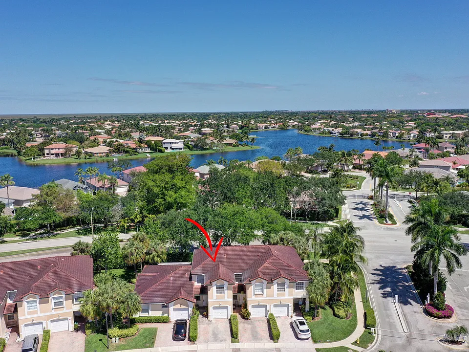 11705 NW 47th Dr