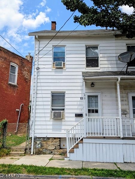 1st image of 13 Lewis St