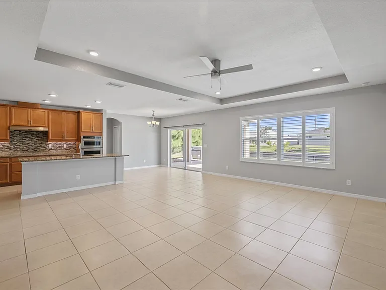 529 SW 26th Terrace Cpe — Photo 24