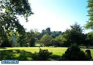 2nd image of 209 Heritage Ct