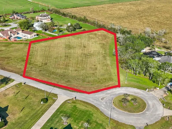 4918 Brazos Lakes Dr, Richmond, TX 77469