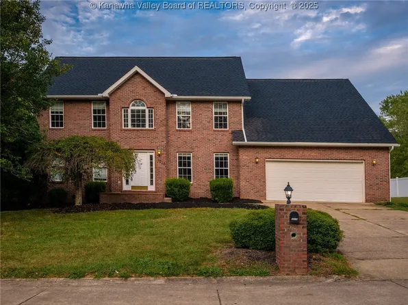 1018 Wethersfield Xing, Hurricane, WV 25526