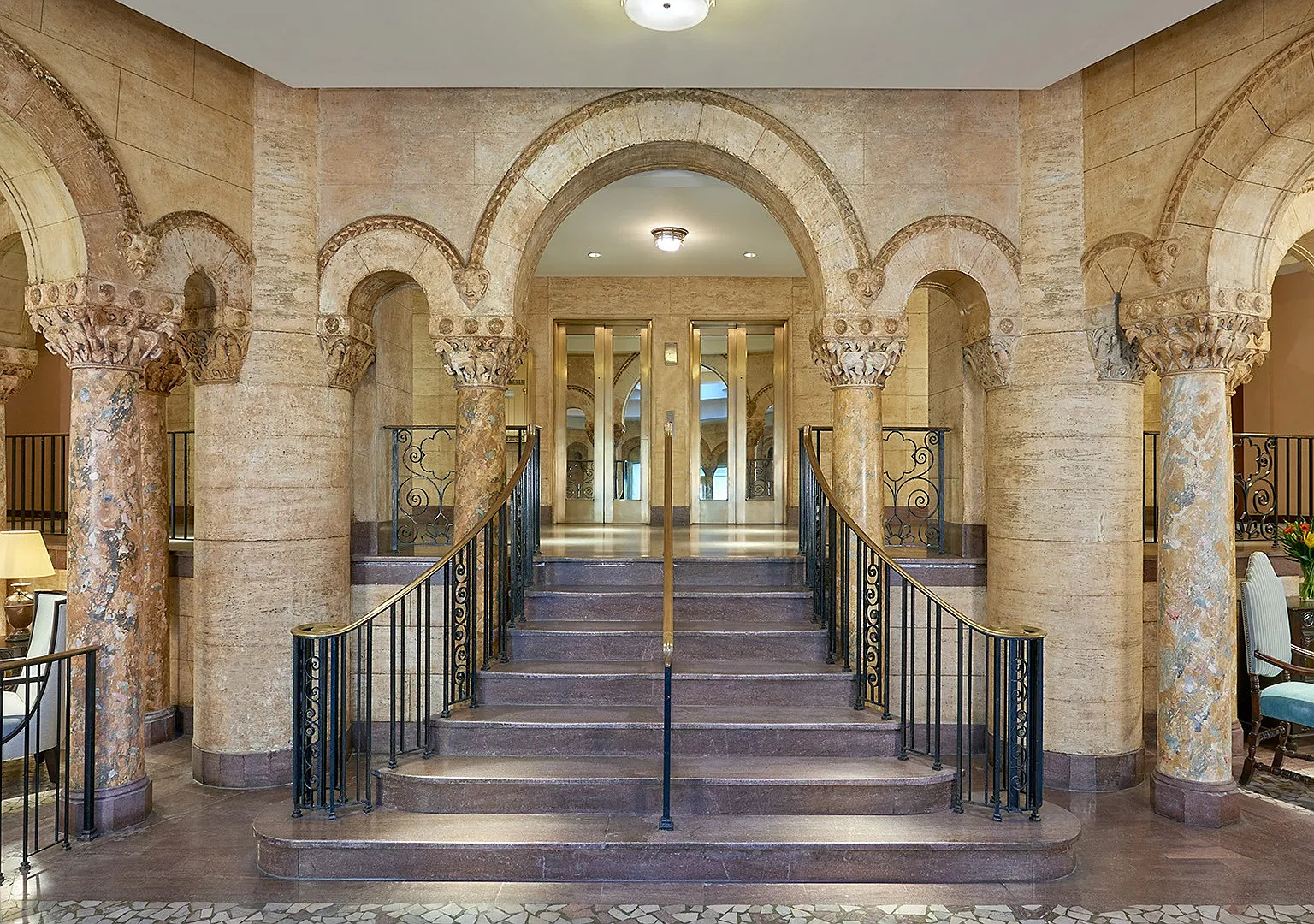Sedgwick Gardens Apartments — Photo 4