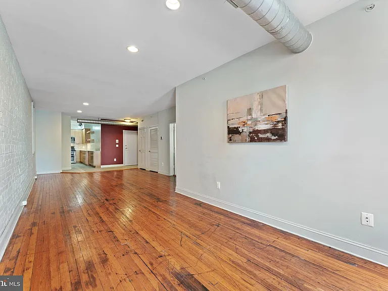 28 E Patrick St #1 — Photo 5