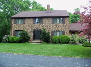 11244 Val Halla Ln, Burlington, IA 52601