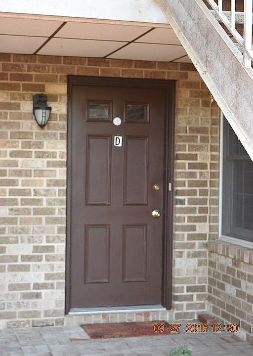 Entrance - first level