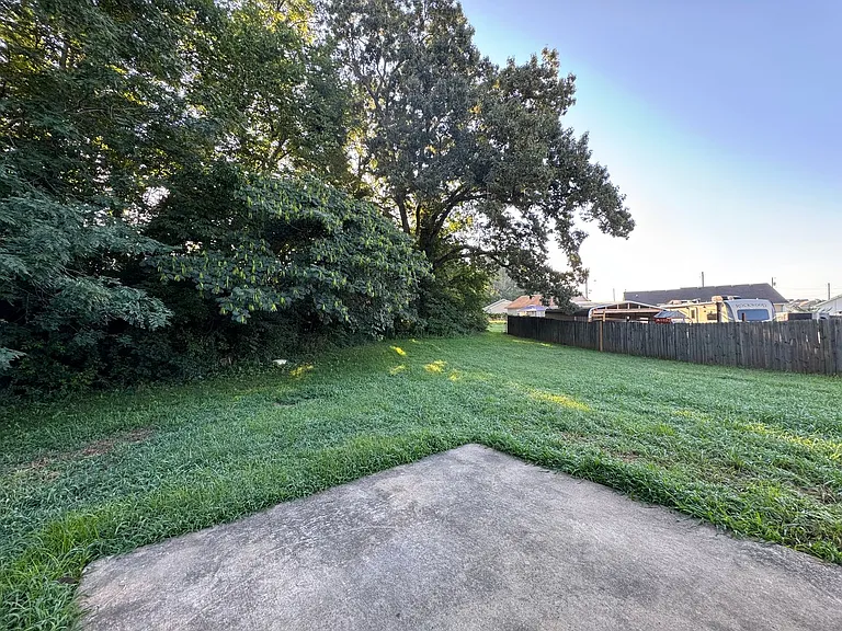 223 Faulkner Ct — Photo 26
