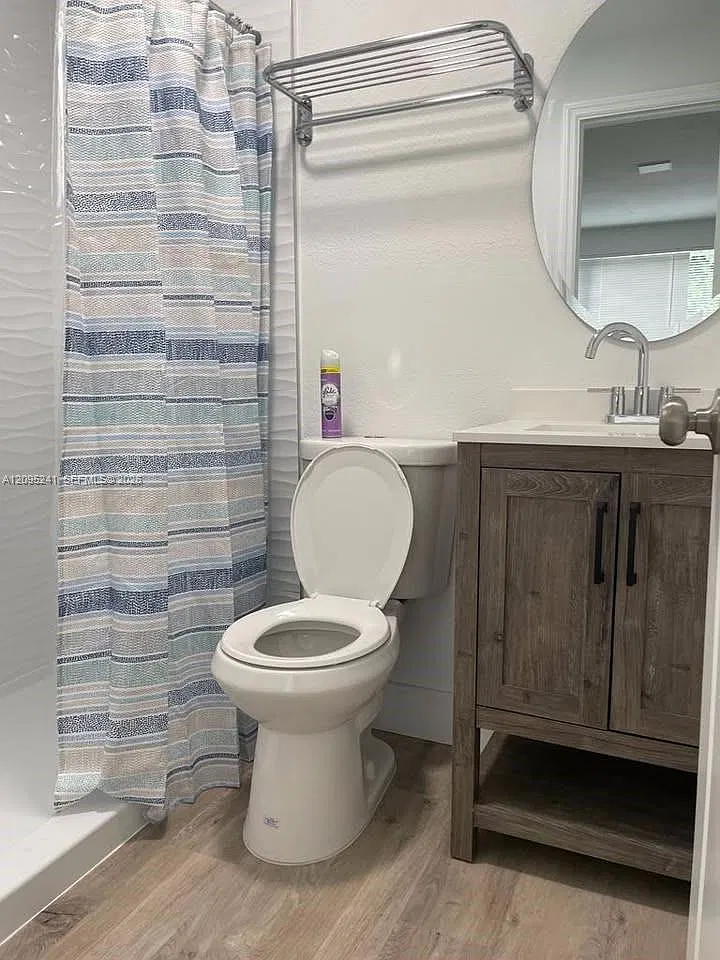 2 bed, $2,375 — Photo 1