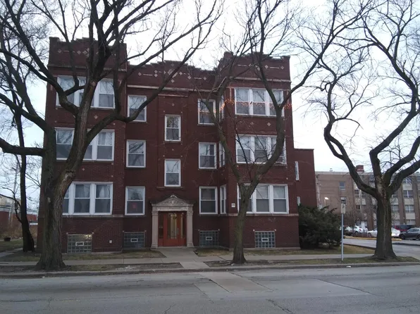 2427 W Touhy Ave #1E, Chicago, IL 60645