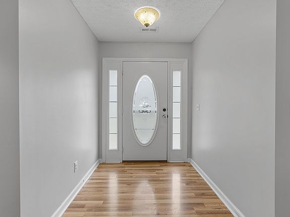 5th image of 108 Trailside Dr