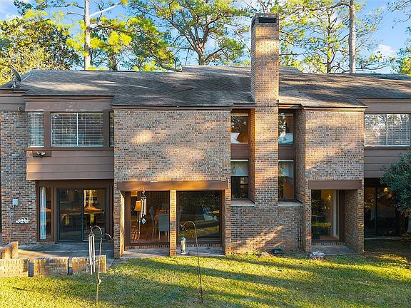 5th image of 246 Watchhill Rd