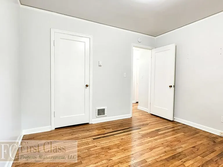 5735 N Montana Ave — Photo 9