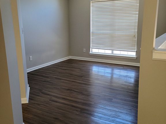 4th image of 394 Chase Marion Way